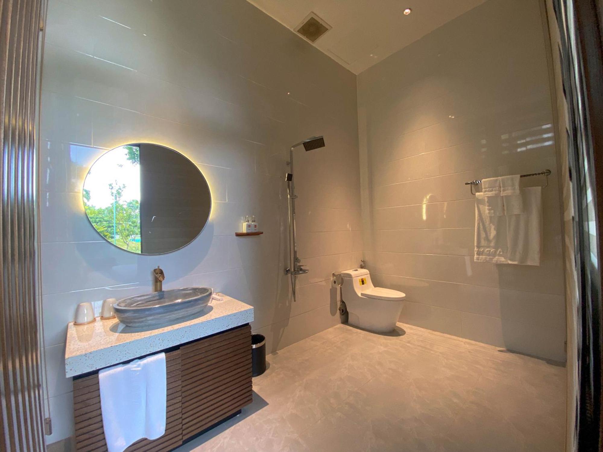 Minawa Kenhga Resort & Spa Ниньбинь Экстерьер фото